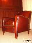 Fauteuil club MOUSTACHE de petite taille, vers 1930, peausserie d'origine, coloris: marron fonc.