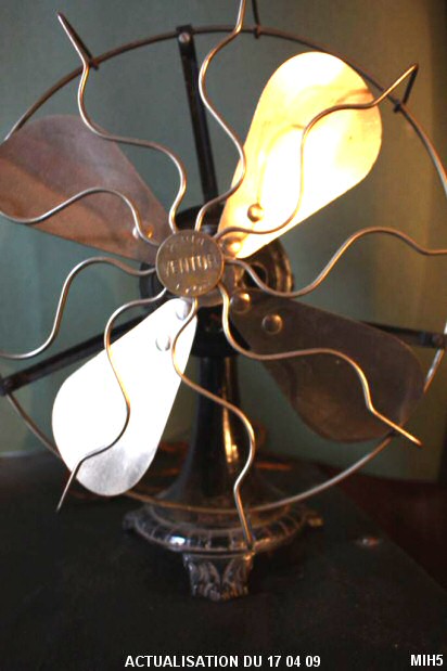 Ventilateur ancien