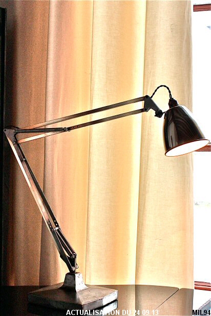 Lampe articule (ANGLEPOISE)