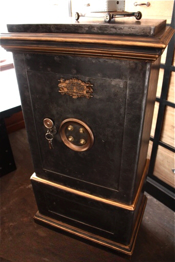 Coffre Fort Ancien Bauche